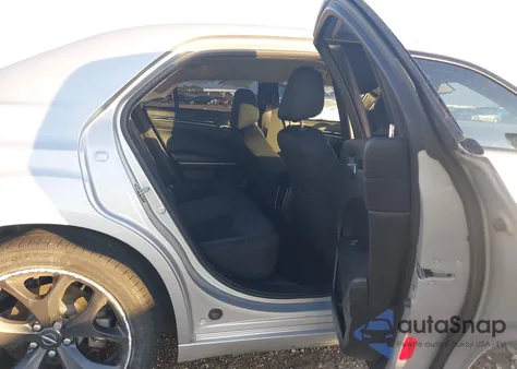 2023 Chrysler 300 Touring из США, поврежденный, VIN 2C3CCAAG9PH616716